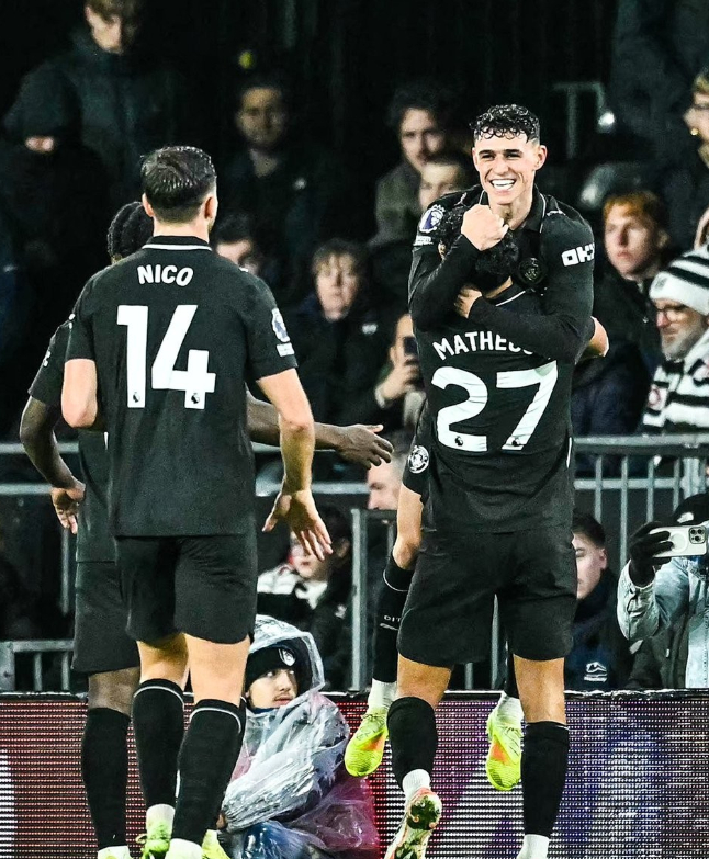 关于曼城豪取连胜备战意大利杯今晨尤文图斯调整名单，AC米兰赛后豪取连胜看傻球迷的信息